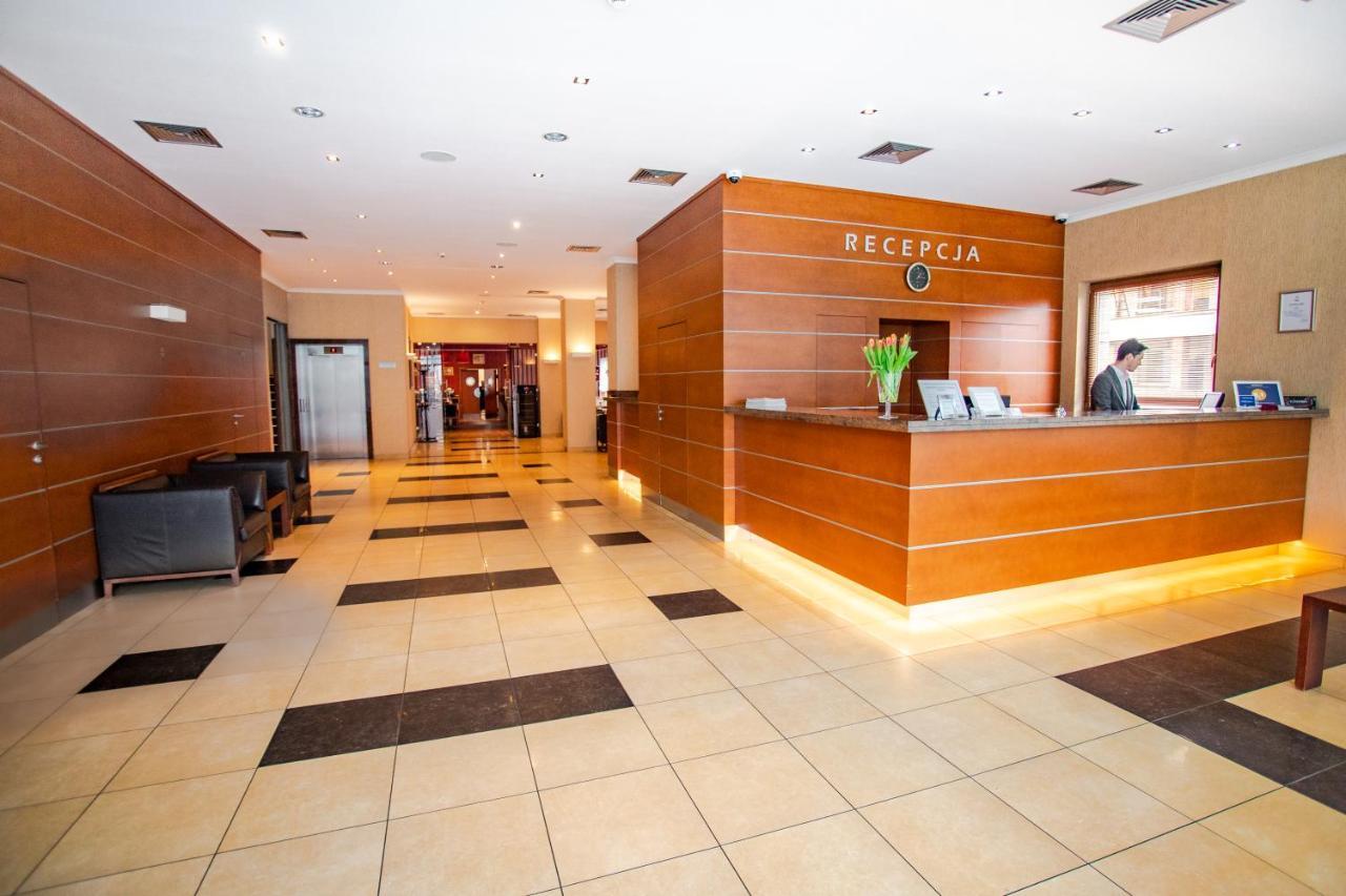 Premium Bacero Hotel