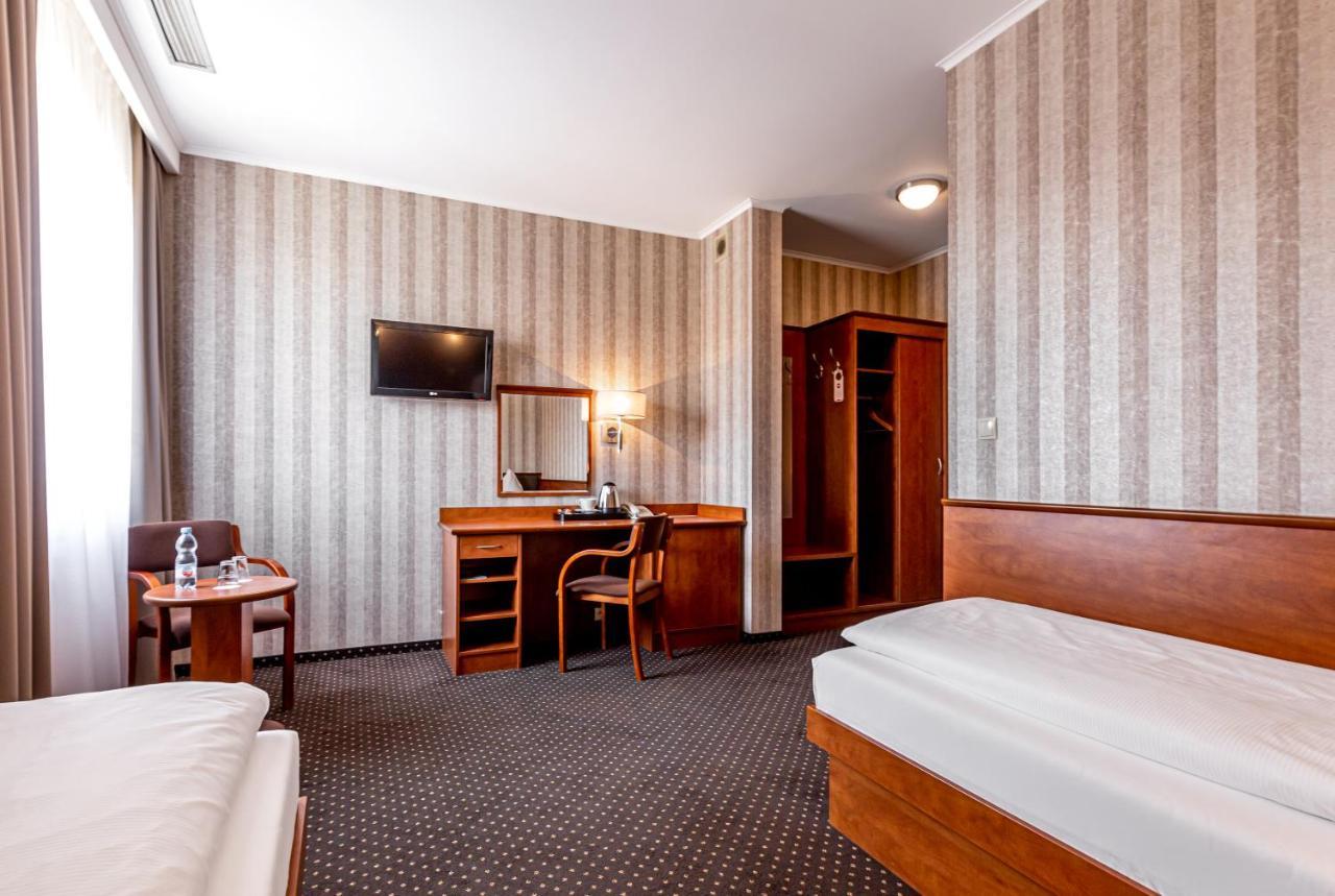 Premium Bacero 3* Wroclaw